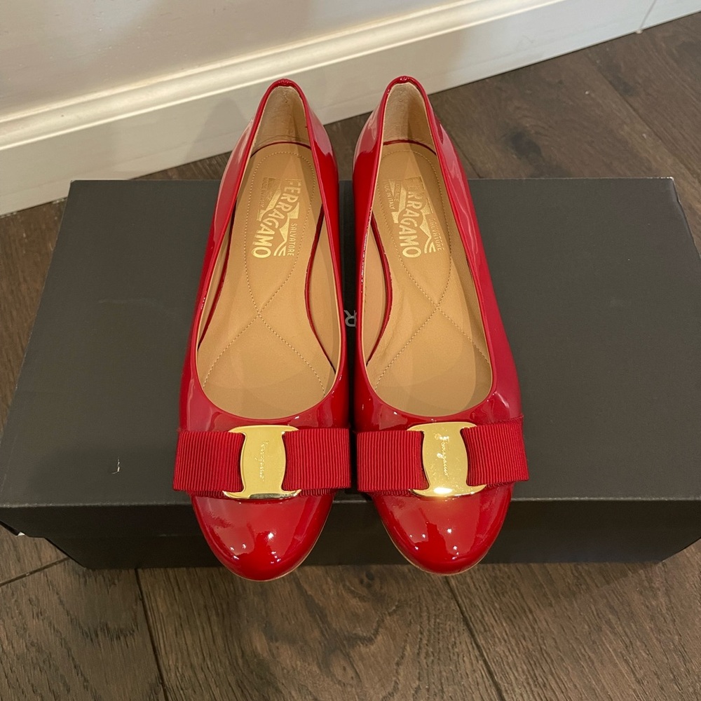 100 % Authentic Salvatore Ferragamo Varina Patent Flats, Red, 35.5